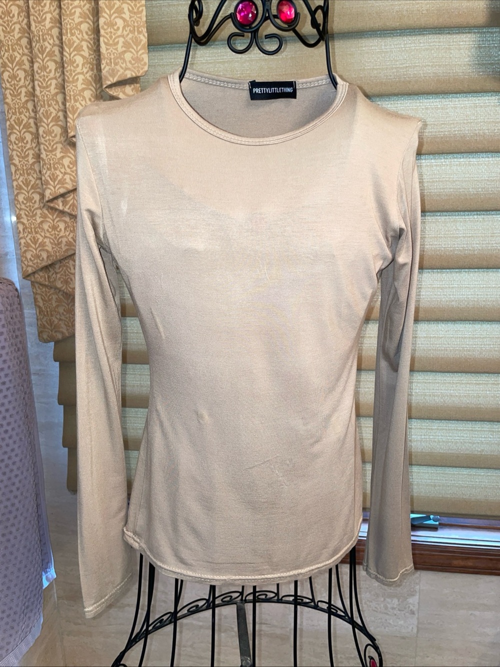 PrettyLittleThing Beige Stretch Long Sleeve Round Neck Top Size 6